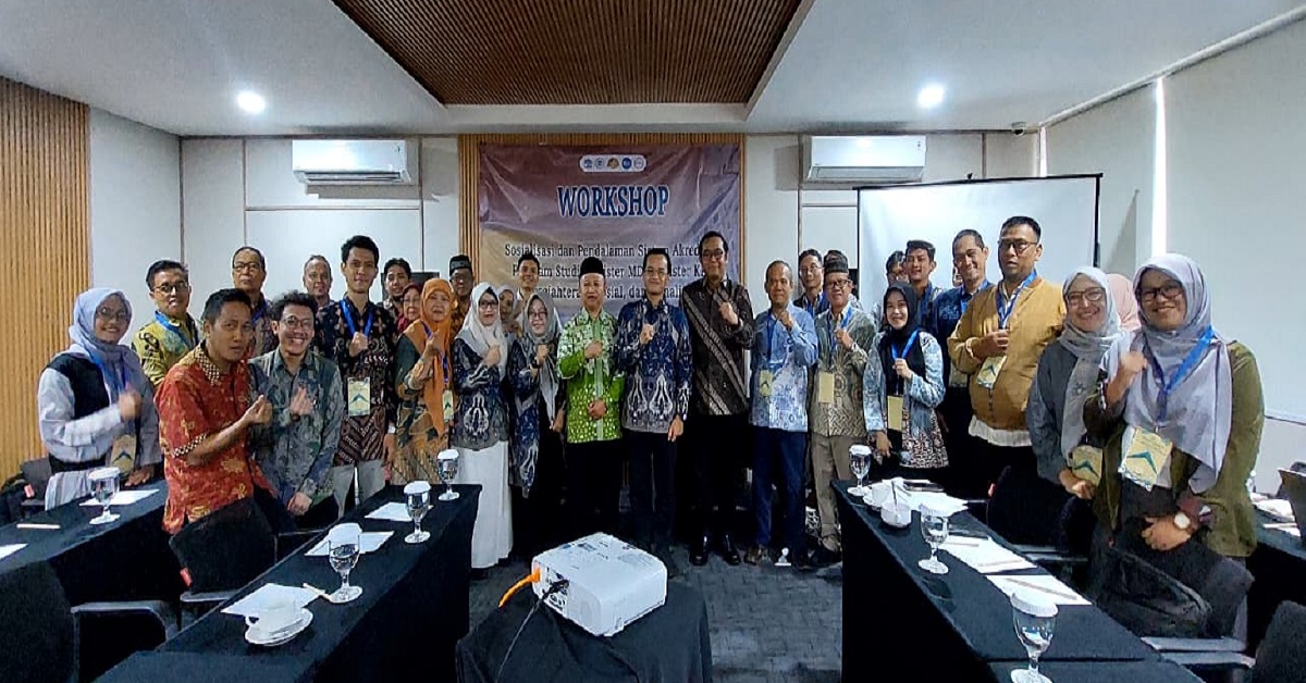 FDIKOM Holds Workshop on Socialization and Deepening Accreditation of Masters Study Programs MD, KPI, and Bachelor Degree Social Welfare  and Journalism 