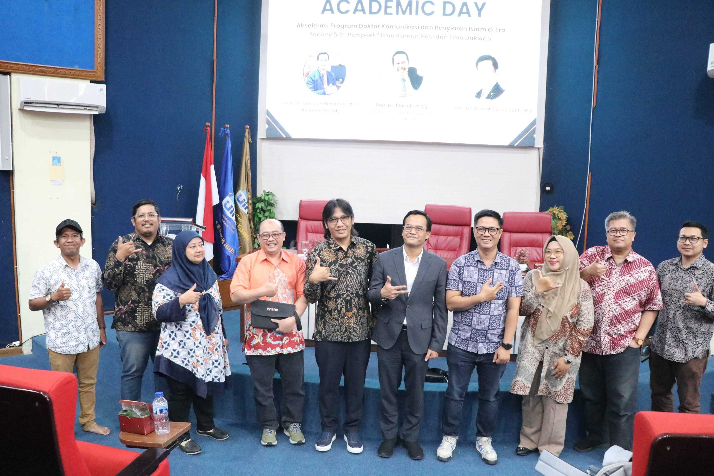 Akademik_Day_4-min-transformed