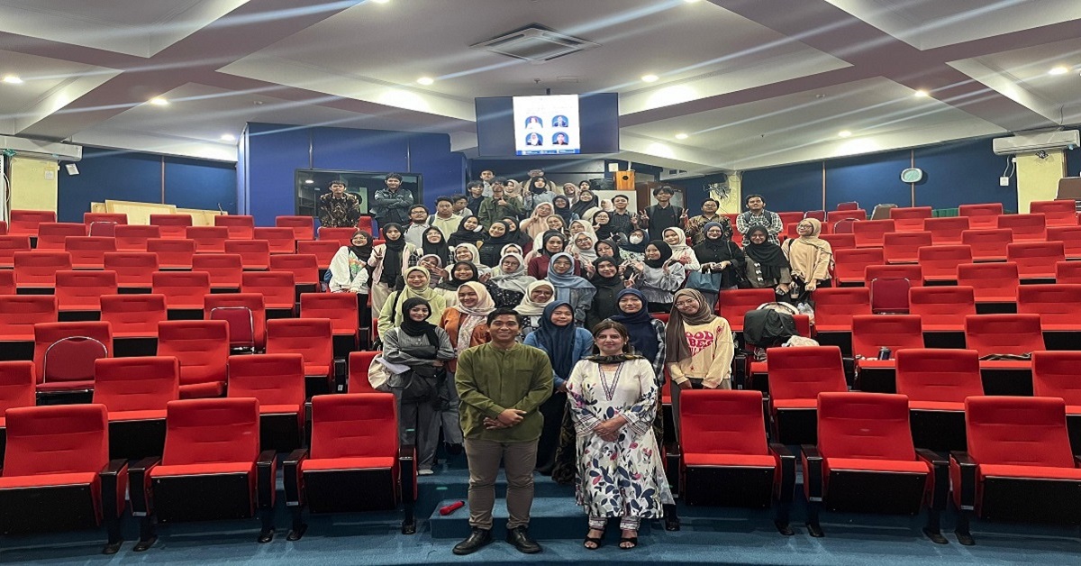 International Public Lecture on Qualitative Research Methodology Department of Social Welfare – FDIKOM, UIN Syarif Hidayatullah Jakarta