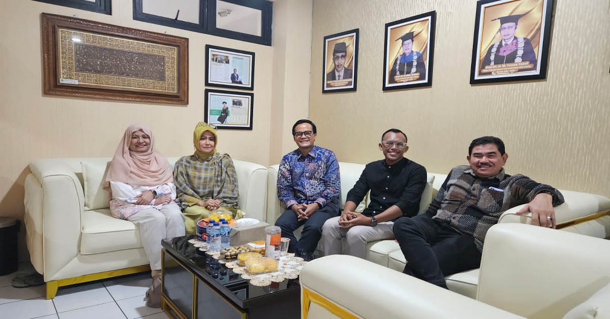 Presidium Asosiasi Ahli Ilmu Komunikasi Politik Indonesia Gelar Pertemuan di FDIKOM UIN Jakarta