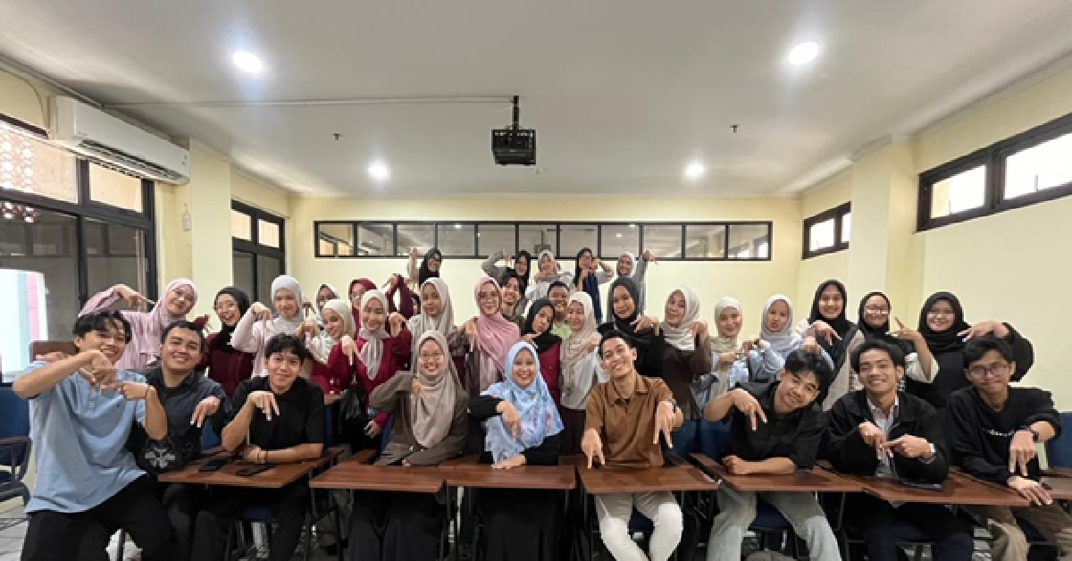 Kuliah Tamu Mata Kuliah Asuransi Syariah, Mengundang Praktisi Muda Keuangan Syariah