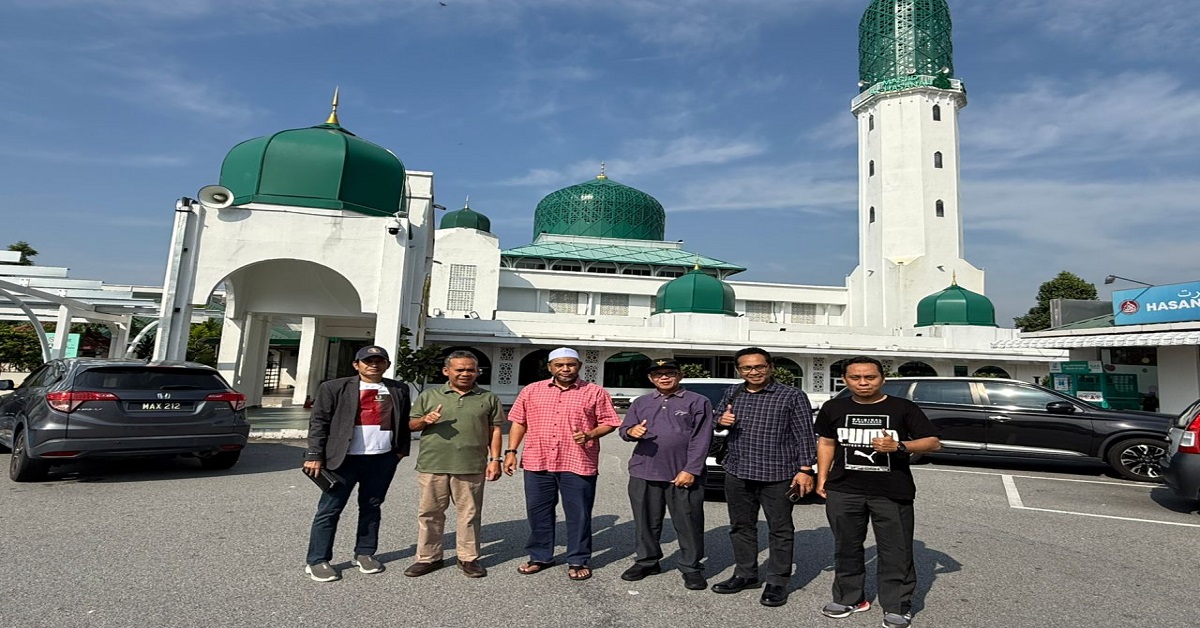 Pengabdian Internasional Dosen Indonesia di Masjid Al Hasanah Malaysia