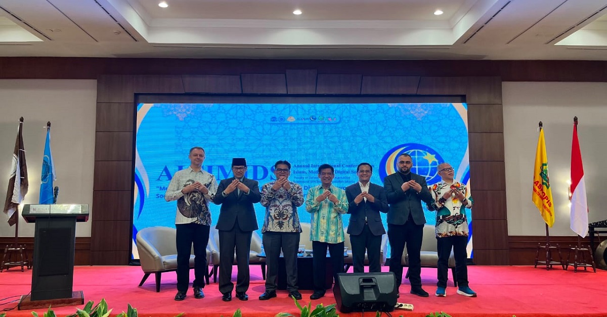 Resmi Buka AICIMIDS 2026, Konferensi Internasional FDIKOM UIN Jakarta Soroti Perkembangan Media Digital dan Masyarakat Islam