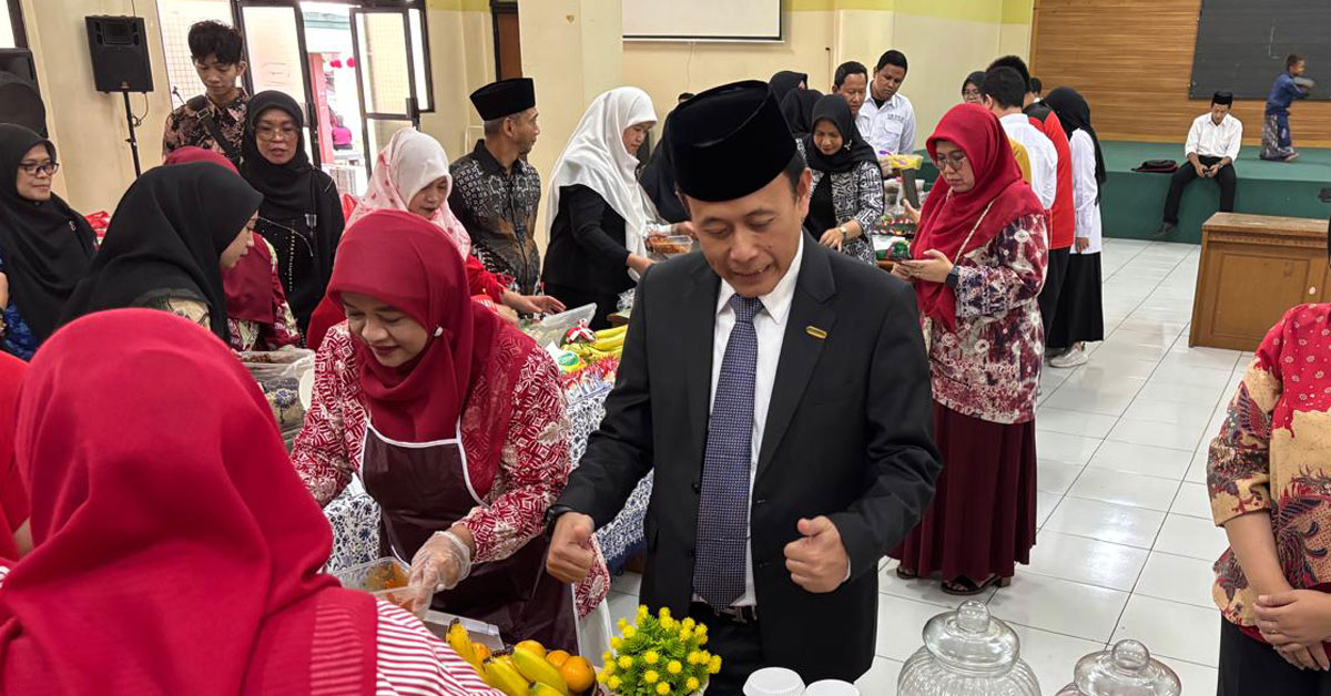 Semangat dan Canda Nanang Fatchurochman Meriahkan Festival Kemerdekaan di UIN Jakarta