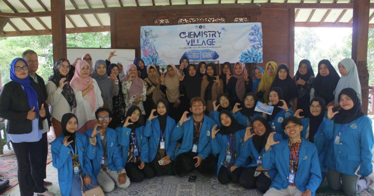 Seminar Pengolahan Limbah Organik dari Kulit Pisang dan Seminar Pengolahan Limbah Anorganik pada Chemistry In Village (CIV) 2025