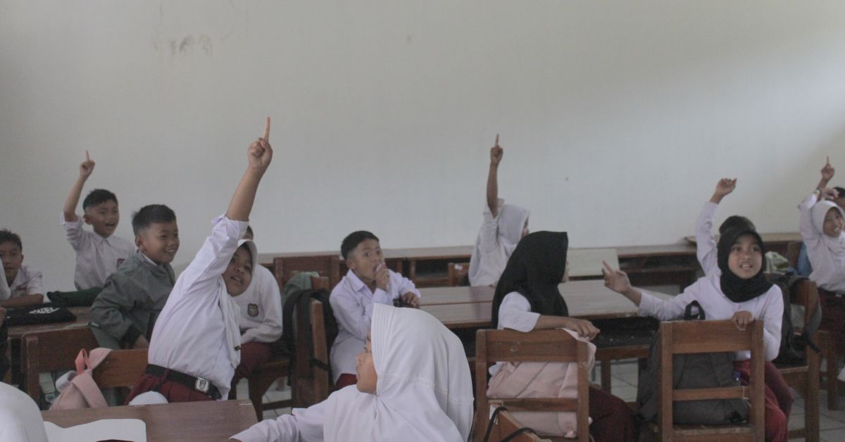 HIMATIKA Mengajar (3)