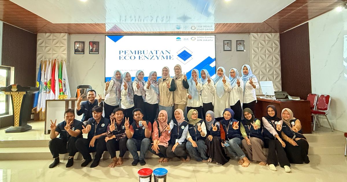 Pengabdian Masyarakat Prodi Teknik Pertambangan dan Agribisnis UIN Jakarta: Pelatihan Pembuatan Ecoenzyme Bersama Mahasiswa KKN