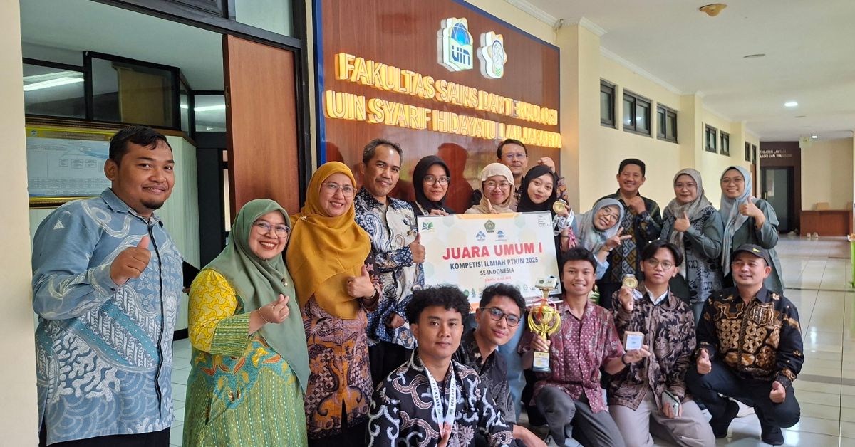 Mahasiswa FST UIN Jakarta Raih Prestasi Gemilang di Kompetisi Ilmiah PTKIN/PTKIS 2025 Tingkat Nasional