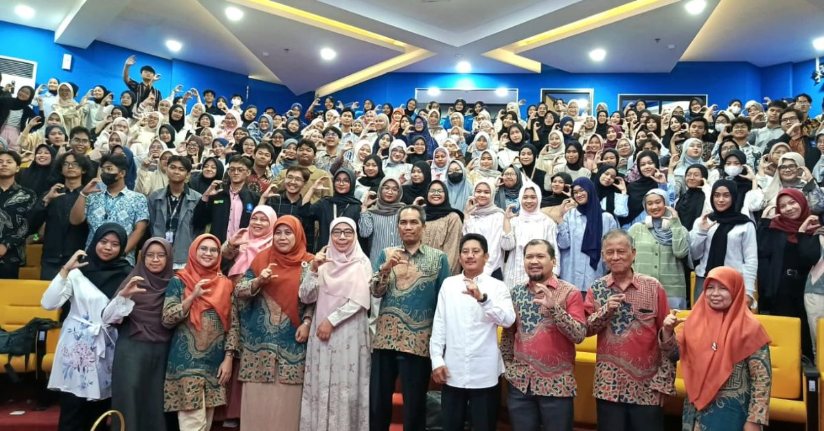 Prodi Kimia FST UIN Jakarta Tekankan Pentingnya Titik Kritis Kehalalan Produk melalui Studium Generale