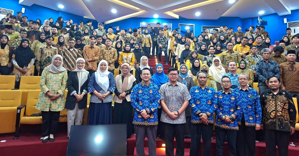 Melepas Lulusan Unggul, FST UIN Jakarta Gelar Yudisium Wisuda ke-140 Bertema Generasi Digital yang Kompetitif