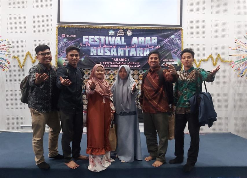 Tim Debat FDI Juara 1 dan Juara 2 pada Festival Arab Nusantara