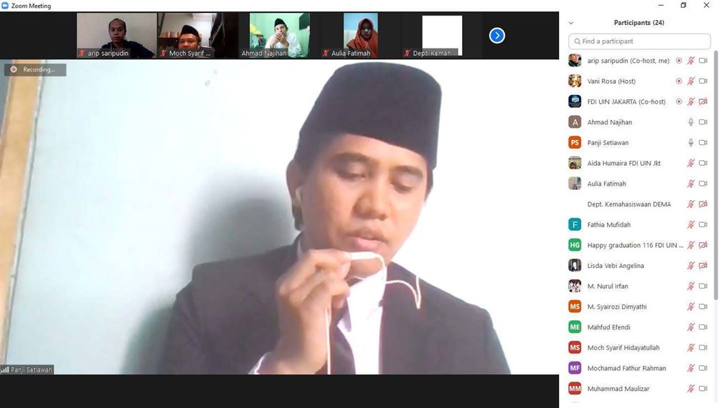 Panji Setiawan Raih Predikat Skripsi Terbaik pada Wisuda 116