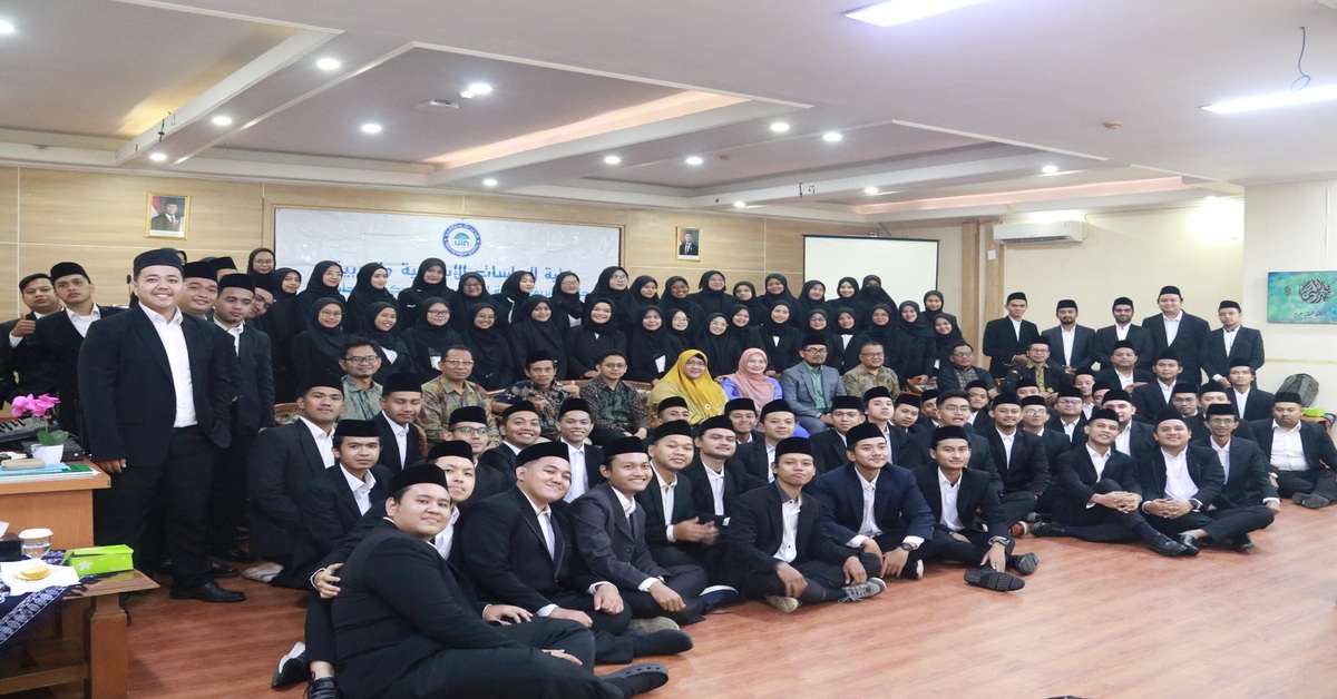 Lulusan Terbaik Yudisium ke-137 FDI: “Kita Semua adalah Pemenang”