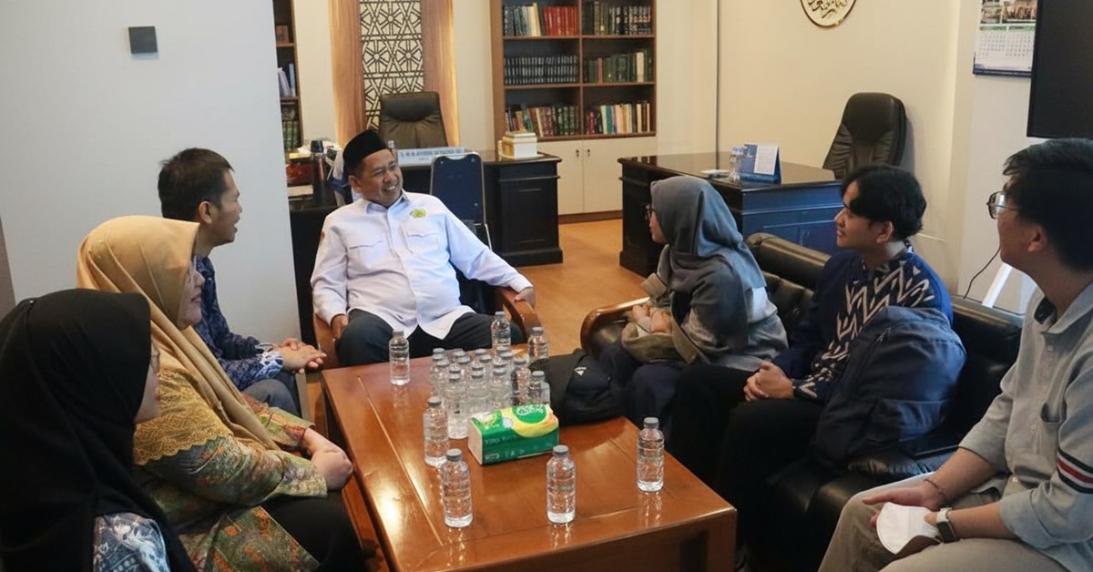 FDI Serahkan Mahasiswa Magang ke Komisi Fatwa MUI, Siap Belajar Proses Perumusan Fatwa