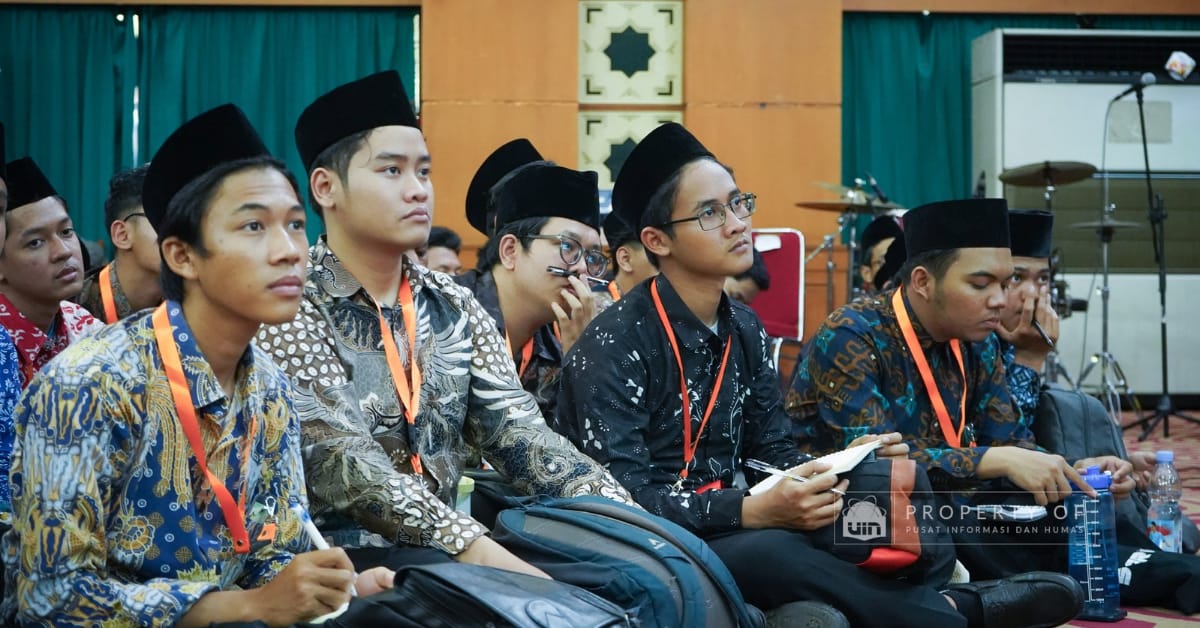 Featuring the Chairman of the KPK Deputy: FAH UIN Jakarta Voices Anti-Corruption Spirit for Freshmen during PBAK 2025