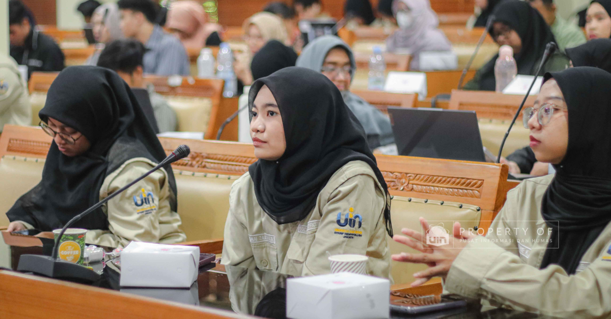 Dokumentasi Pelatihan Media Sosial dan Pelepasan KKN Pusat Informasi dan Humas
