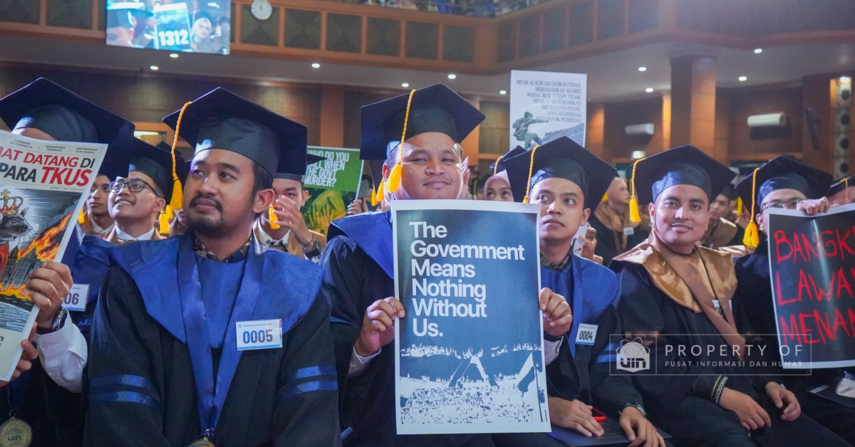 Featuring the Senior Policy Analyst of Kemenag RI: UIN Jakarta Alumnus Encourages 137th Graduates with a Visionary Mentality