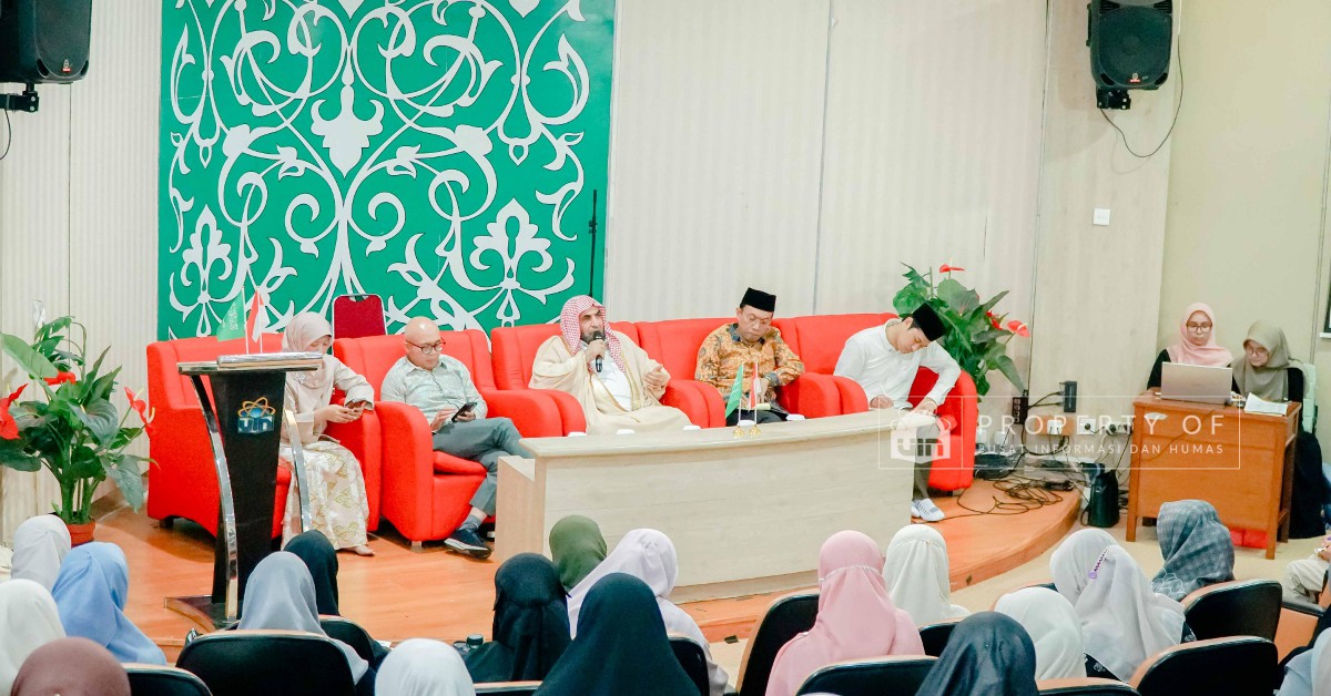 Studium Generale: Kuliah Umum Bersama Syaikh Ahmad bin Qasim Al Ghamdi