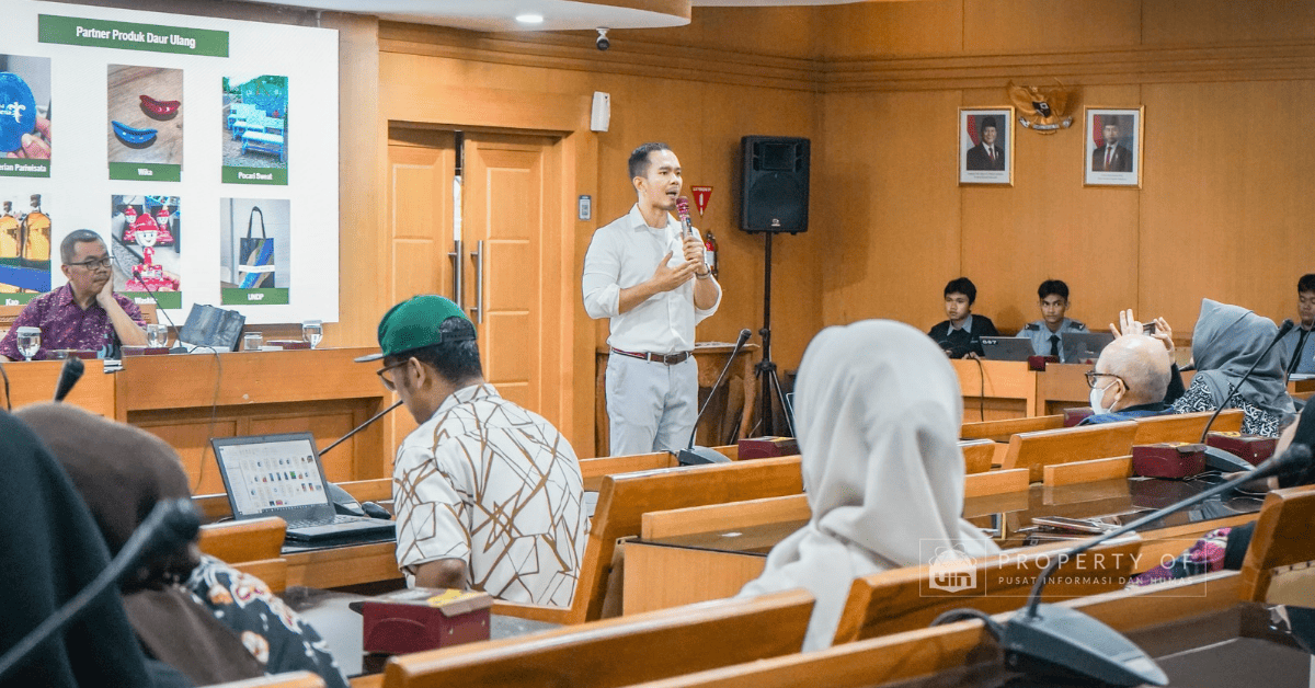 Pusat Pengembangan Green Campus Gelar Pelatihan Pengelolaan Sampah di Lingkungan UIN Jakarta