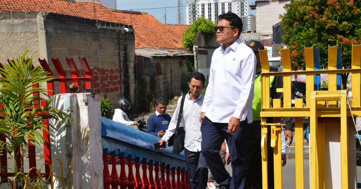 Kunjungi Sekolah MP, Rektor UIN Jakarta Pastikan Proses KBM Berjalan Lancar Pasca Penyerahan SK Pegawai