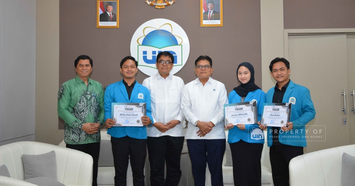 Dokumentasi Delegasi Mahasiswa UIN Jakarta Pemenang Lomba Bawaslu