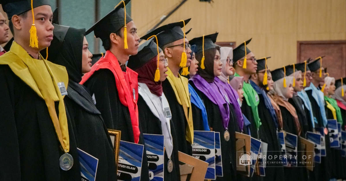 First-Ever Grand Commencement: UIN Jakarta Graduates 1,995 Students at TMII