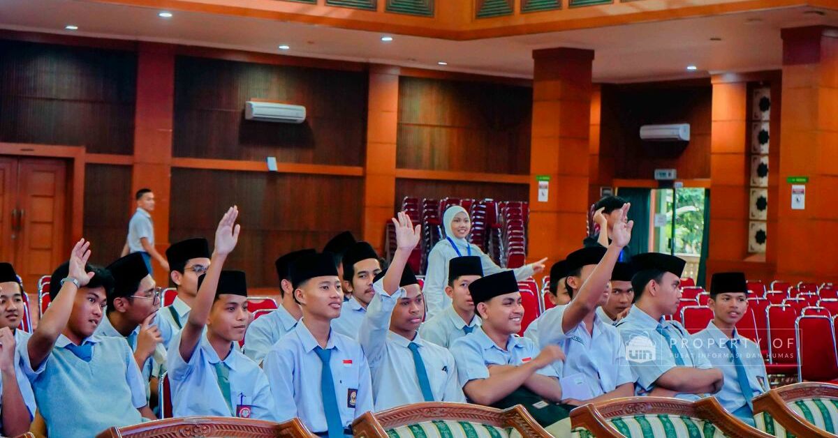 UIN Jakarta Sambut Rihlah Ilmiah Ponpes Khoirul Roziqin: Kenalkan Ragam Keilmuan dan Budaya Green Campus