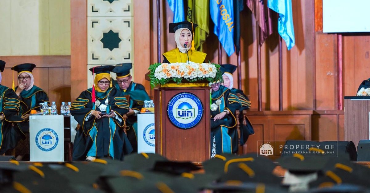 Wisudawan Terbaik ke-139, Vita Nuraini Wakili Lulusan Serukan Generasi Religius, Smart, dan Berdampak