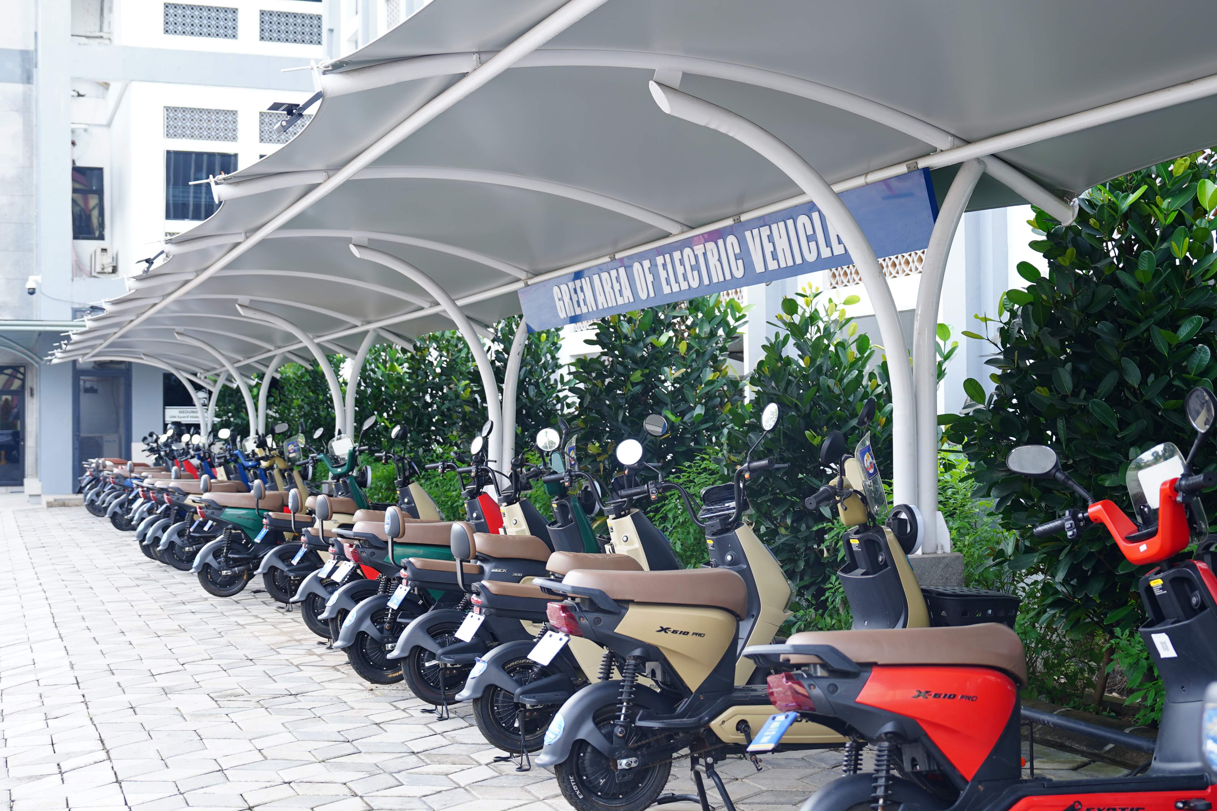 Motor Listrik: Armada Transportasi Mini sebagai Solusi Green Campus