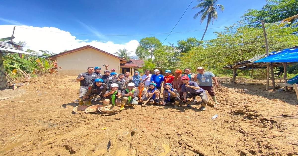 Cerita Mahasiswa: Ketika Empati Tak Lagi Berjarak, Gerak Relawan UIN Jakarta di Wilayah Bencana