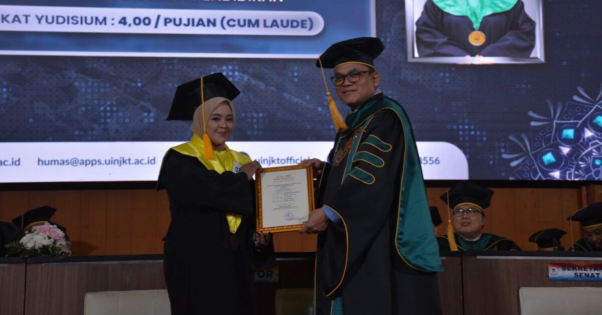 Kisah Inspiratif Mafatihatul Maghfirah: Dari Jualan Risol Hingga Jadi Wisudawan Terbaik Lulus Jalur Jurnal