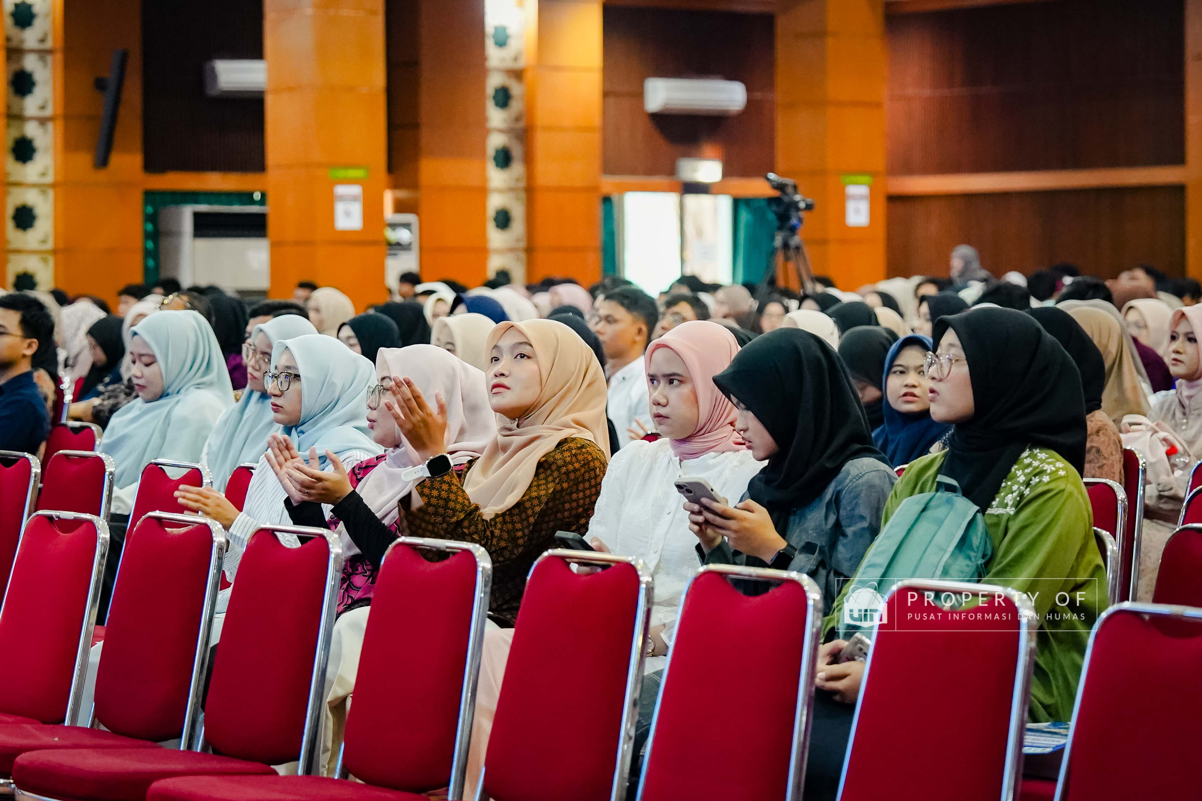 Pembekalan Wisuda 140 19
