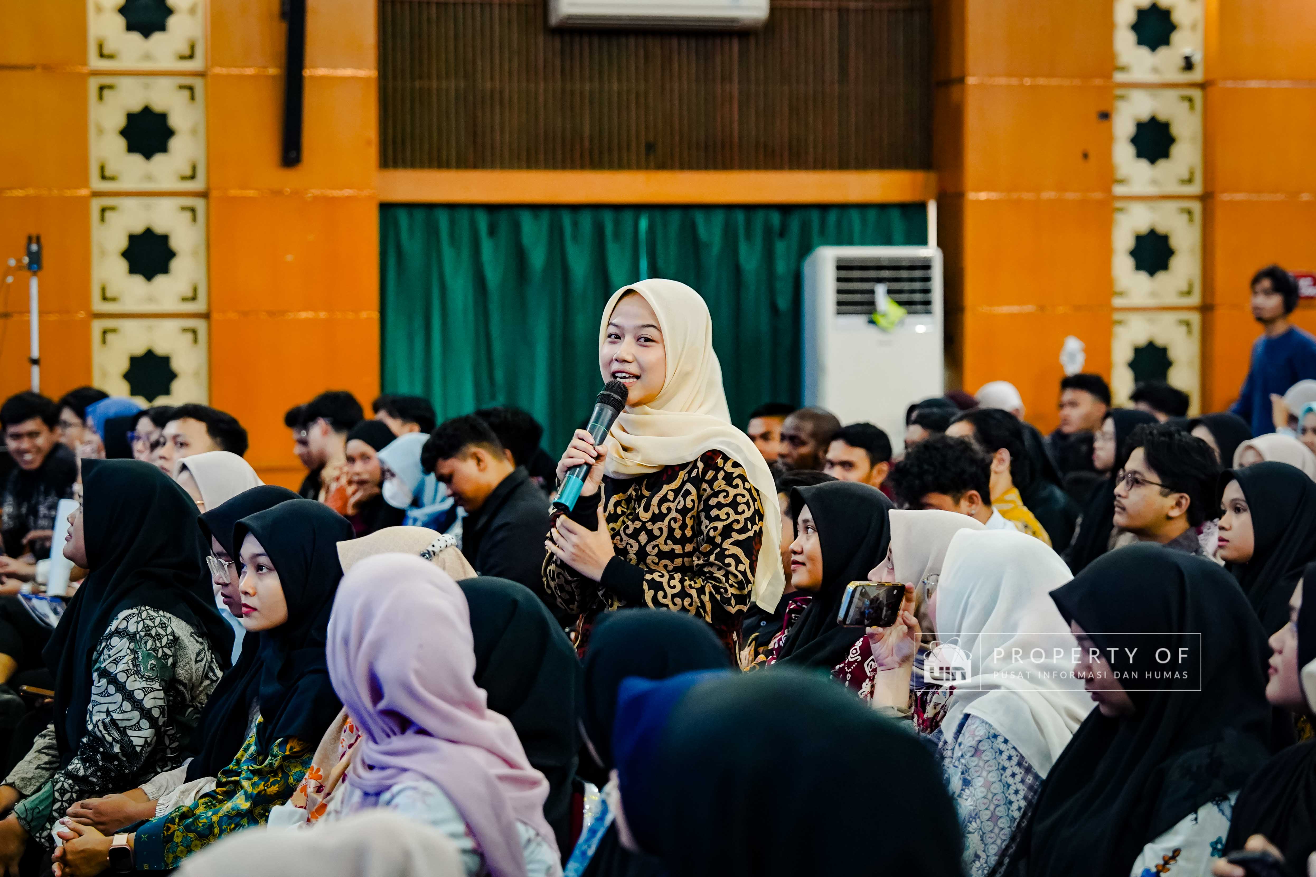 Pembekalan Wisuda 140 32
