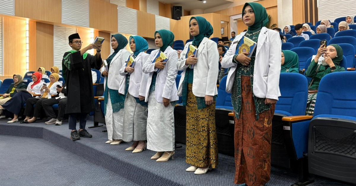 Sumpah Dokter ke-56 FK UIN Jakarta, Lima Dokter Muda Siap Mengabdi untuk Masyarakat