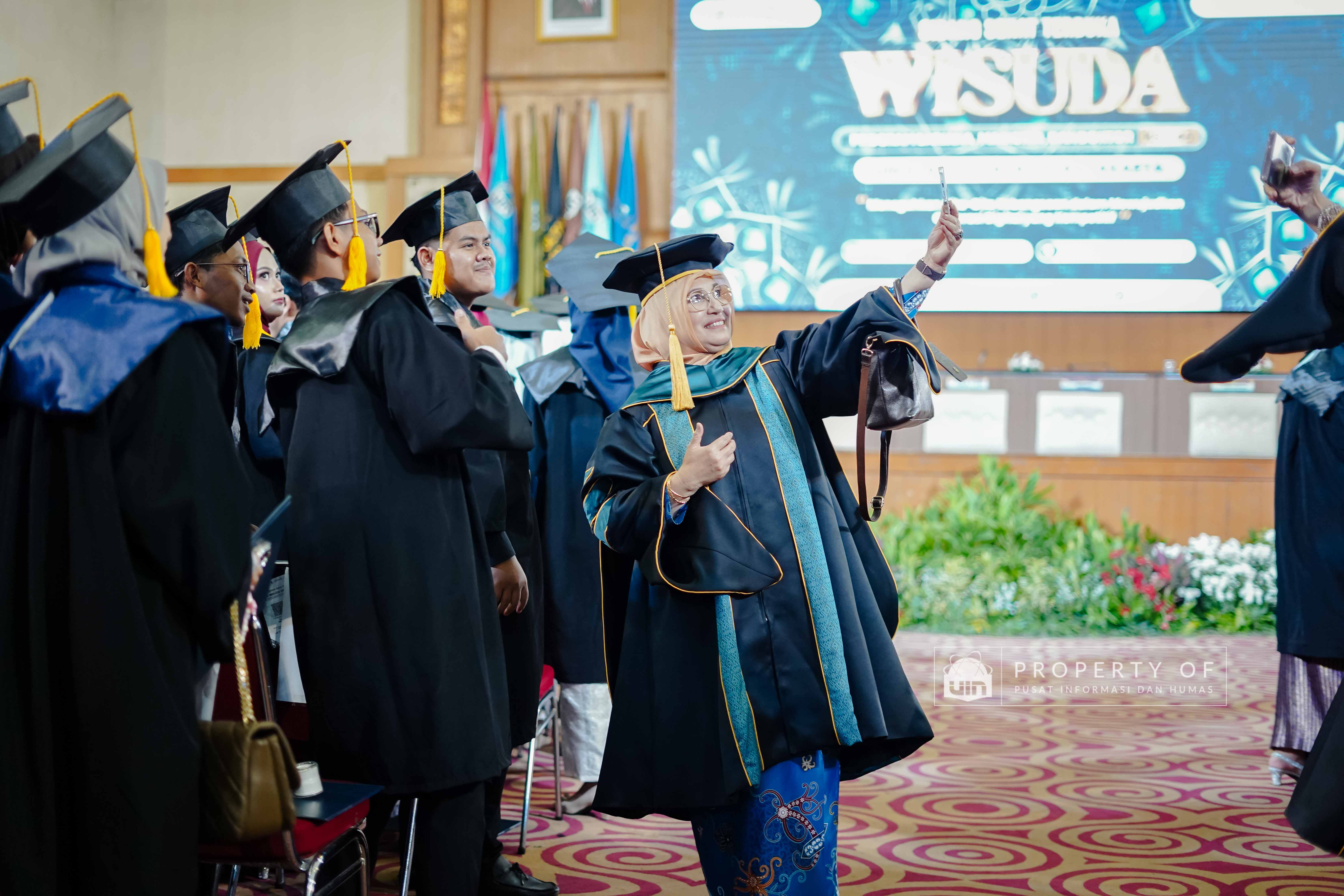 Wisuda 140 Hari Kedua 55