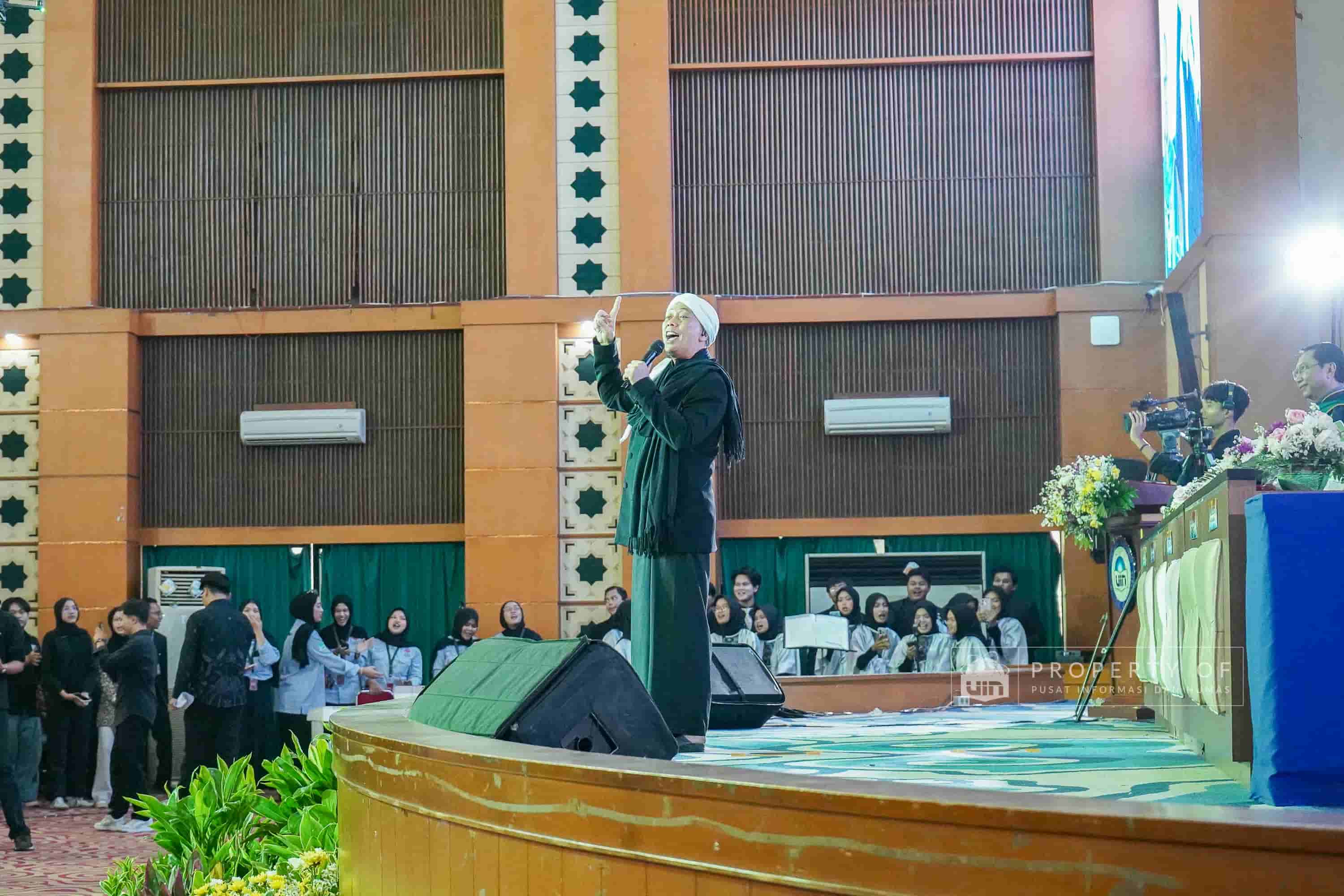 Wisuda 140 Hari Pertama 16