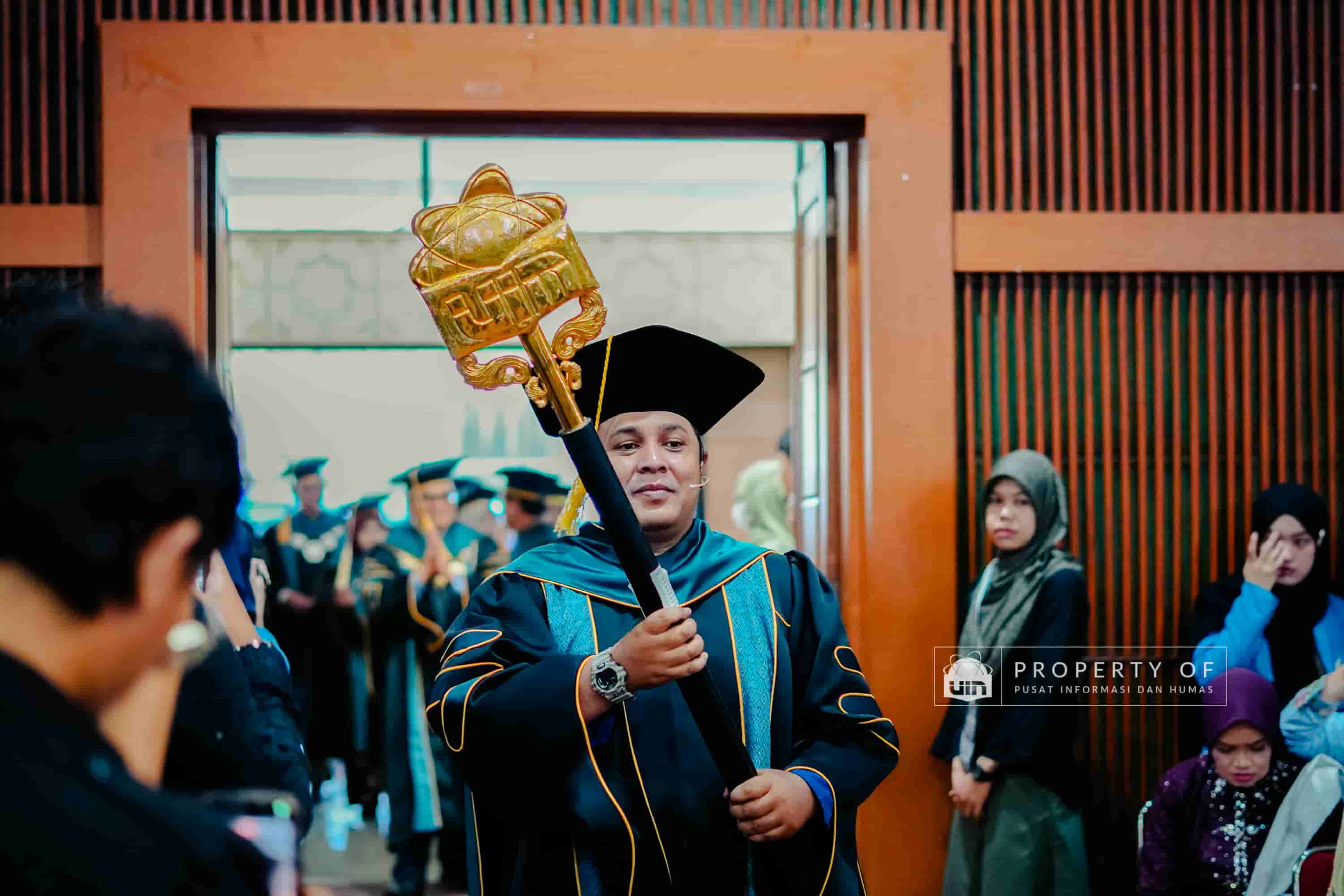 Wisuda 140 Hari Pertama 30