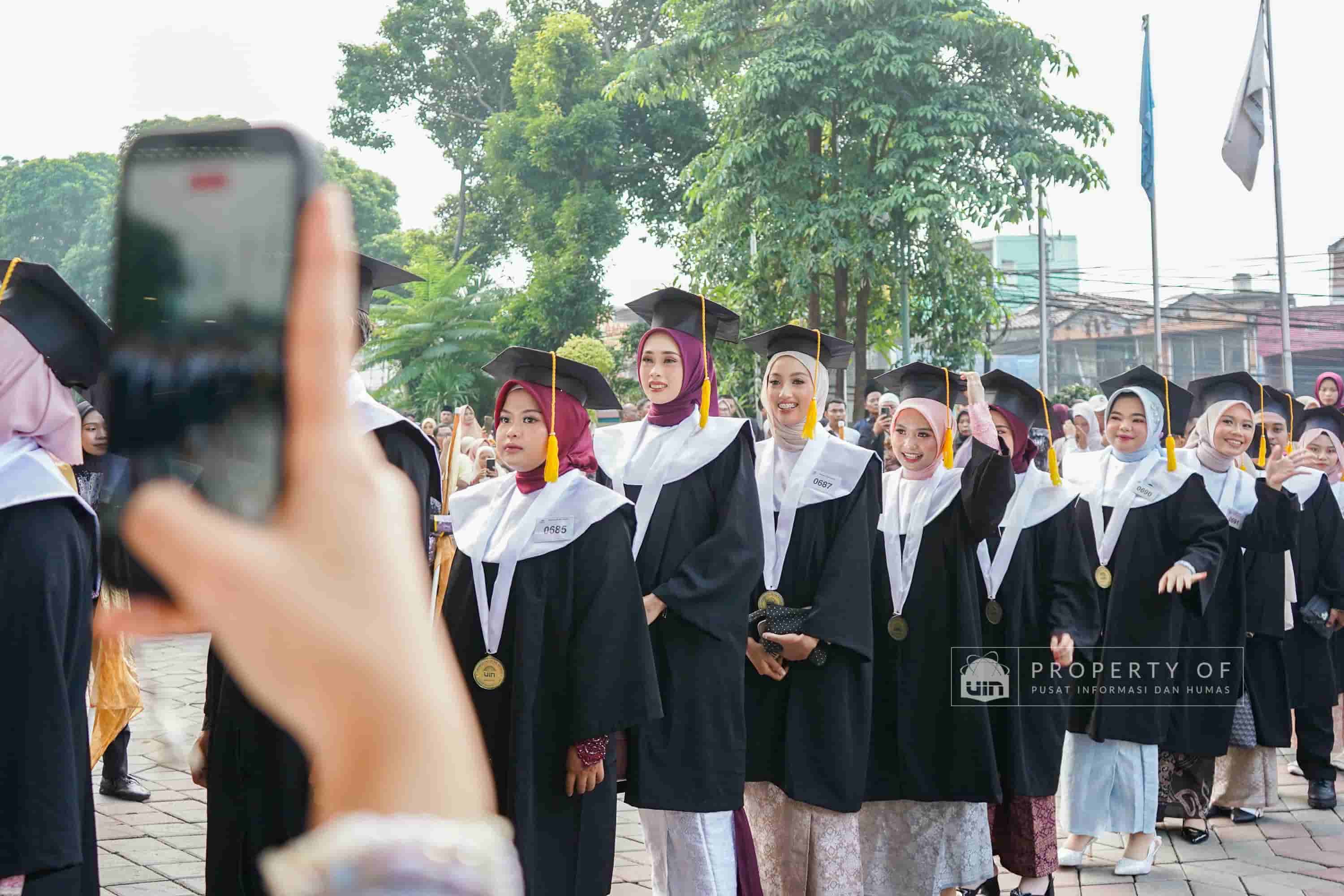 Wisuda 140 Hari Pertama 60