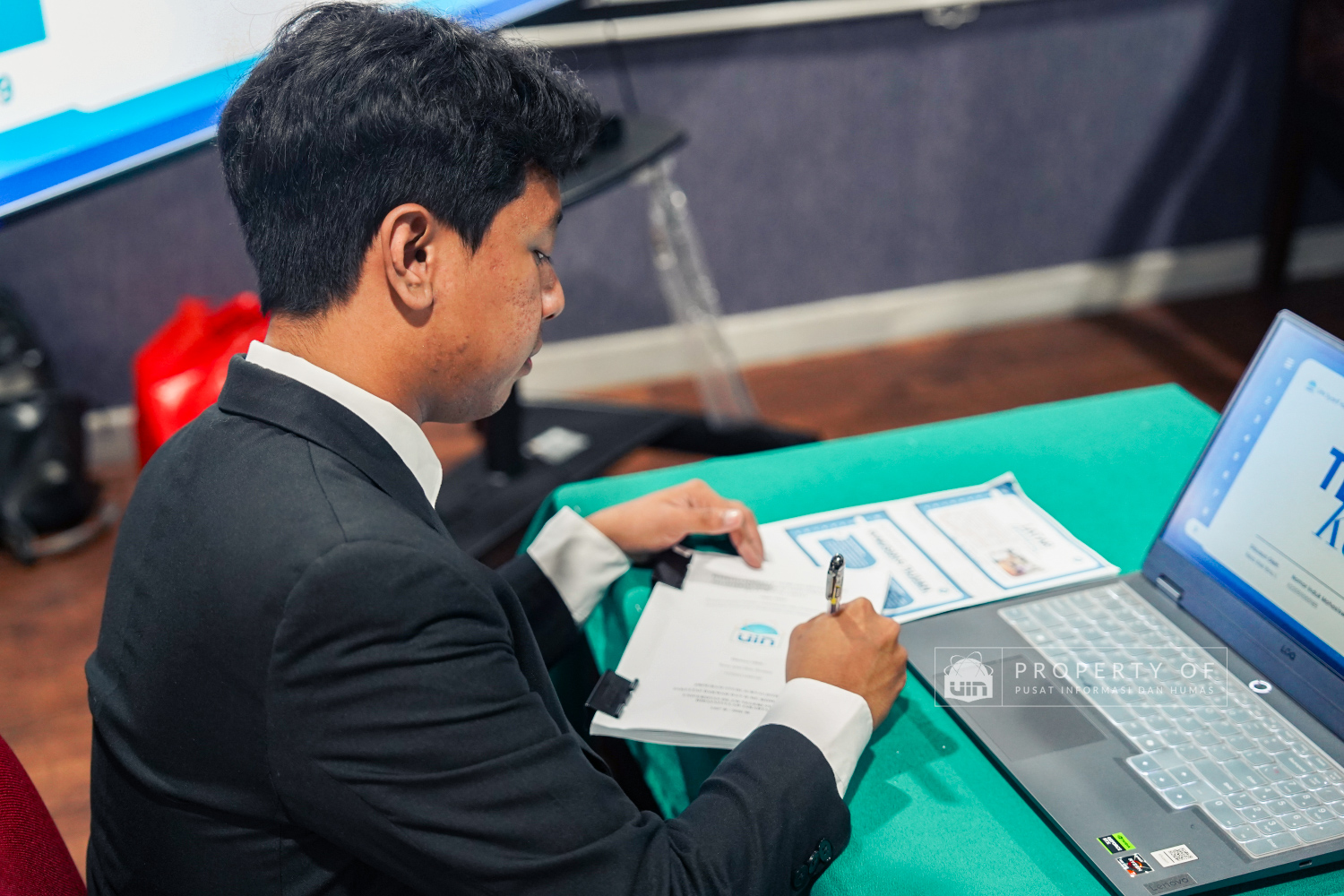 Mahasiswa Jurnalistik Lulus Non Skripsi - 35