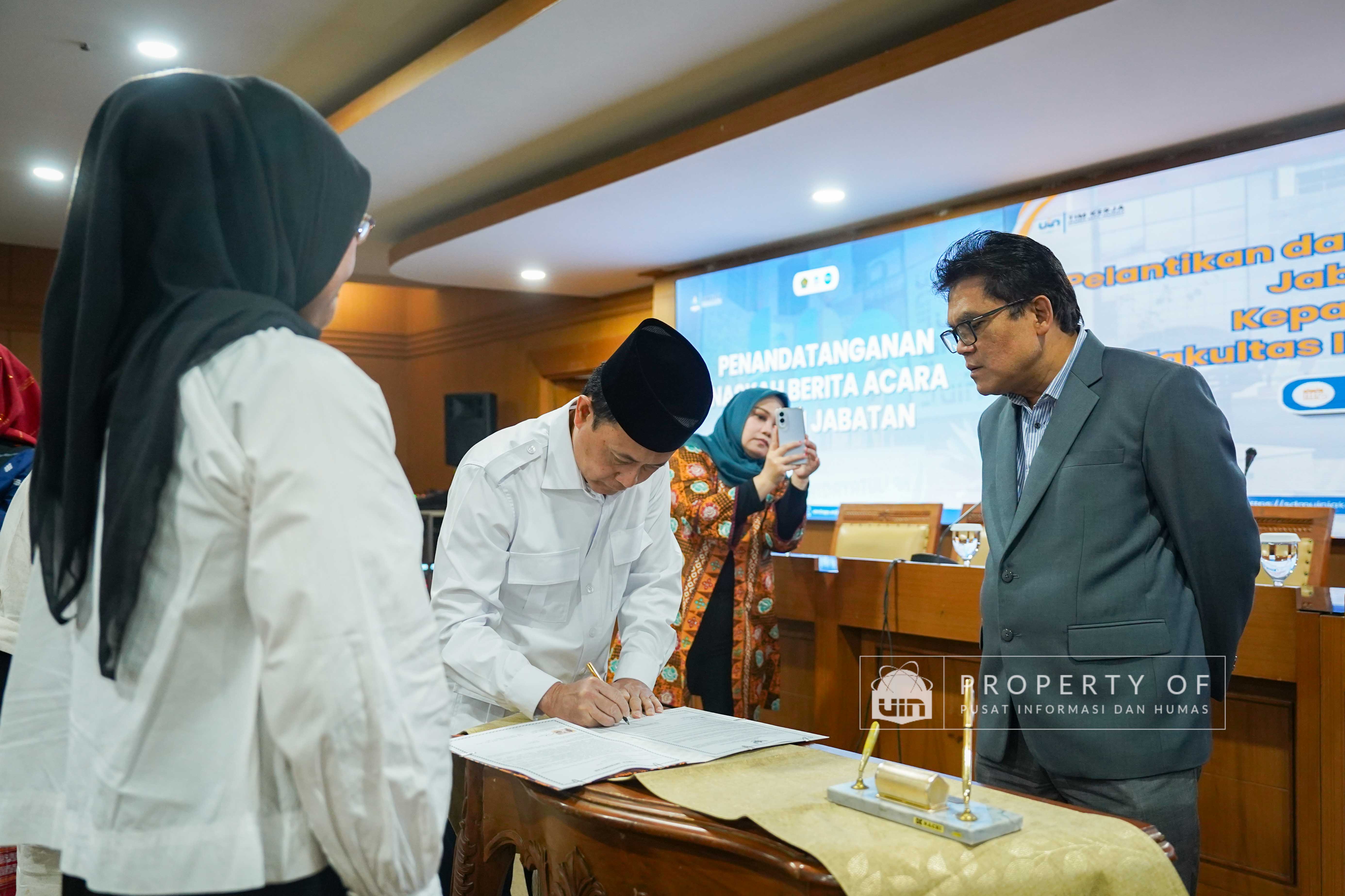 Pelantikan Pejabat Struktural UIN Jakarta 17