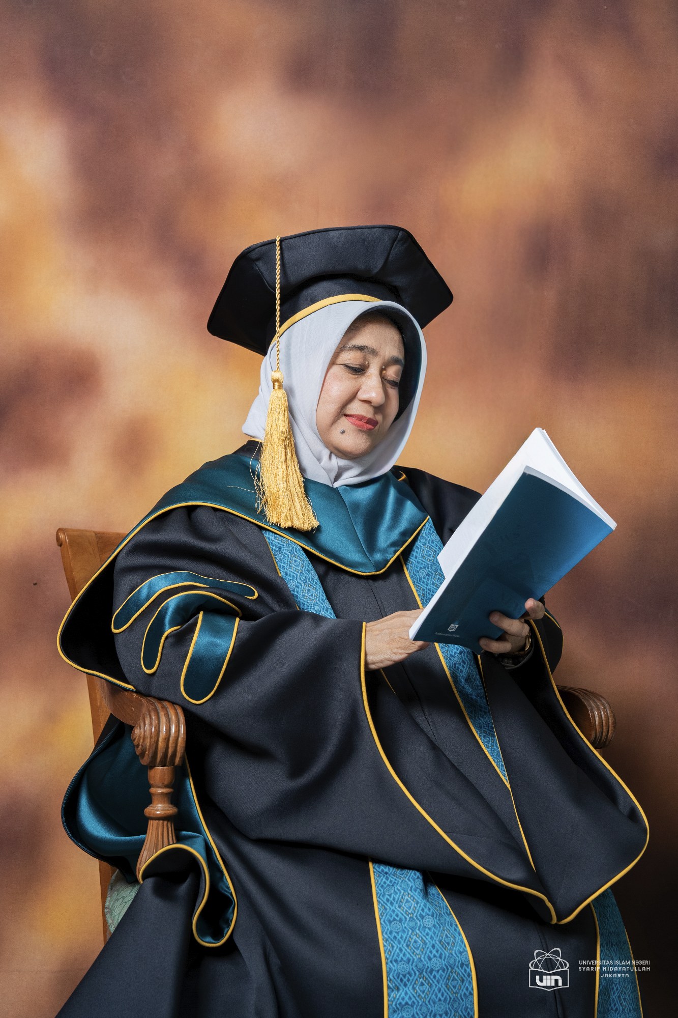 Dokumentasi Prof. Dr. Lilik Ummi Kaltsum, M.A Foto 10