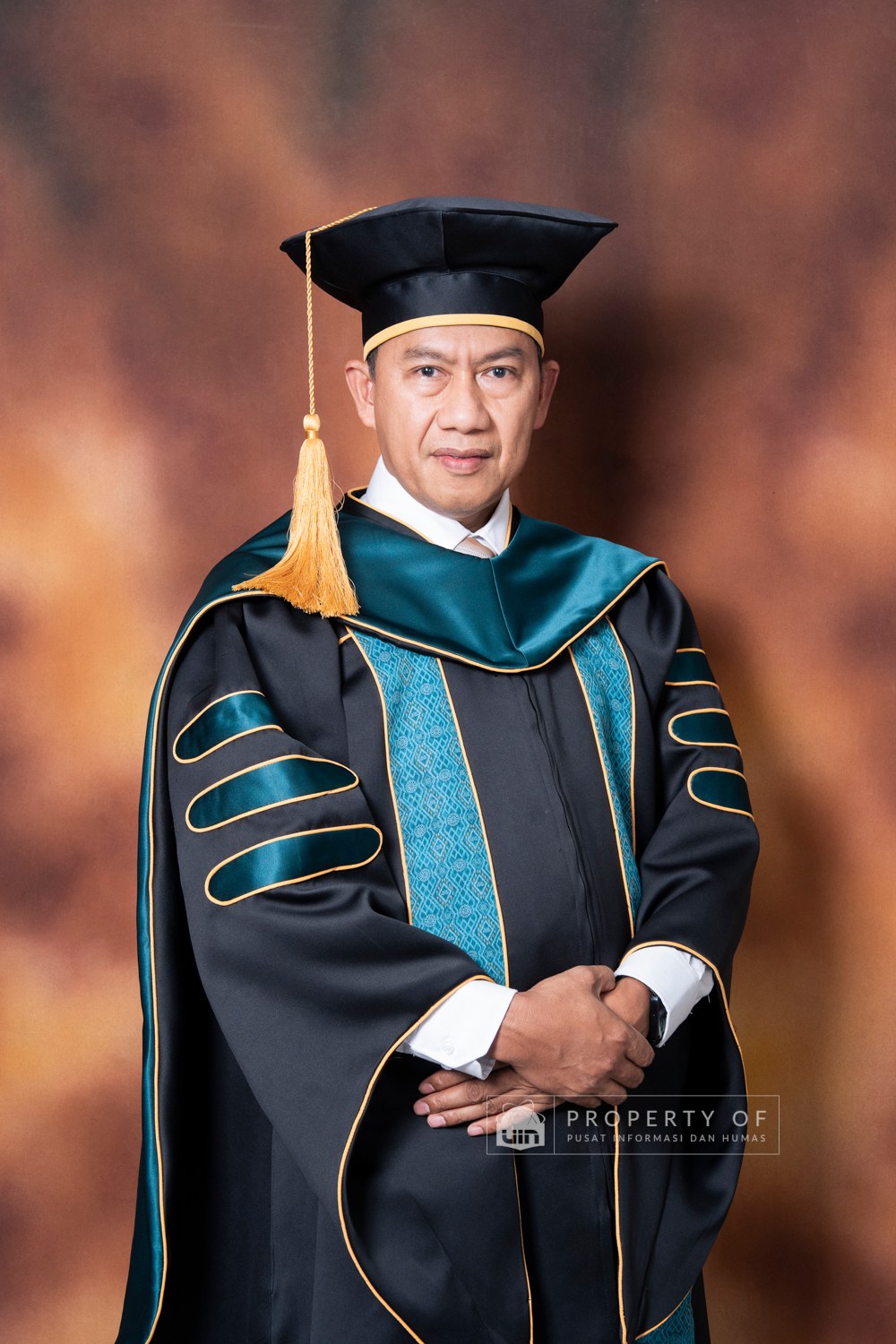 Prof. Dr. Zubair, M.Ag. 12