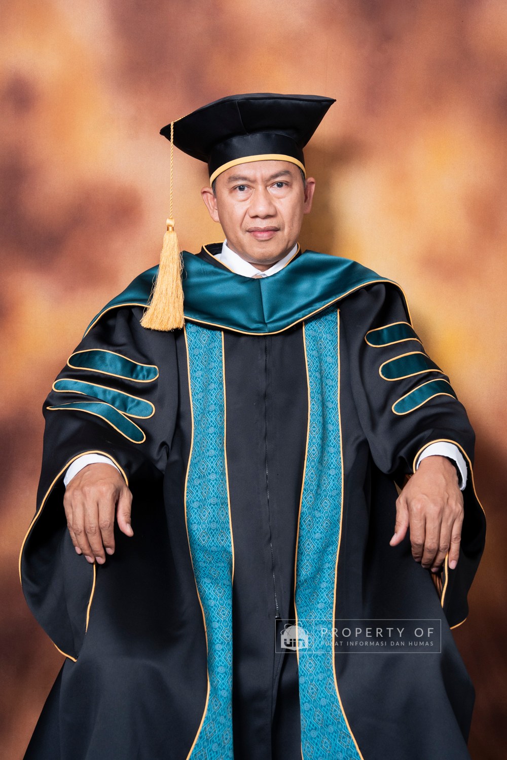 Prof. Dr. Zubair, M.Ag. 9