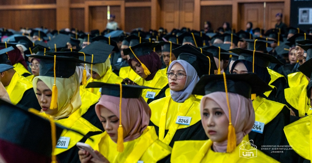 الجلسة المفتوحة للمجلس العلمي | الحفل المائة والحادي والأربعون لتخرج طلاب UIN شریف هداية الله جاكرتا