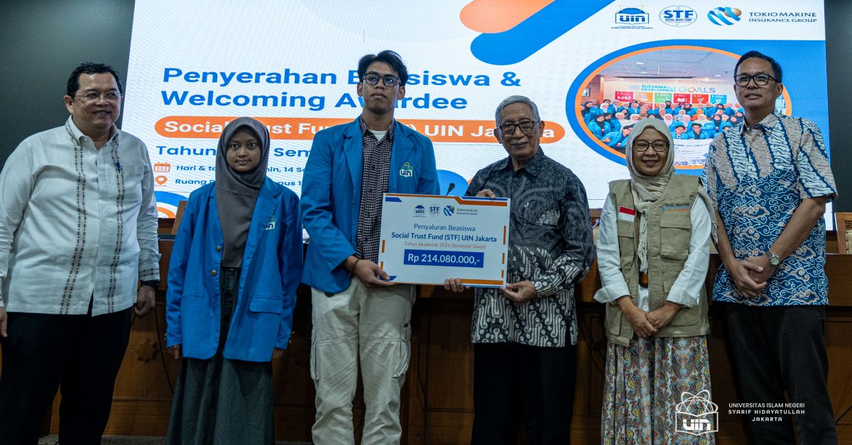 STF UIN Jakarta Serahkan Beasiswa kepada 56 Mahasiswa, Dorong Penerima jadi Sarjana Tangguh