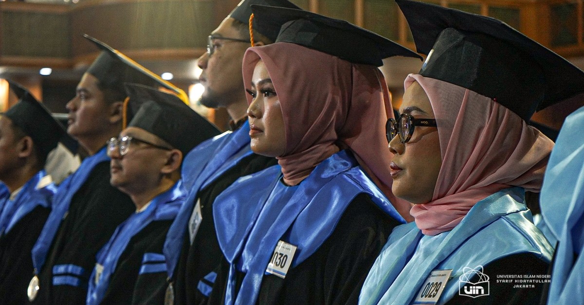 Hari Kedua Wisuda ke-141: 765 Lulusan Tiga Fakultas UIN Jakarta Dikukuhkan, Dorong Integritas dan Nilai Kemanusiaan