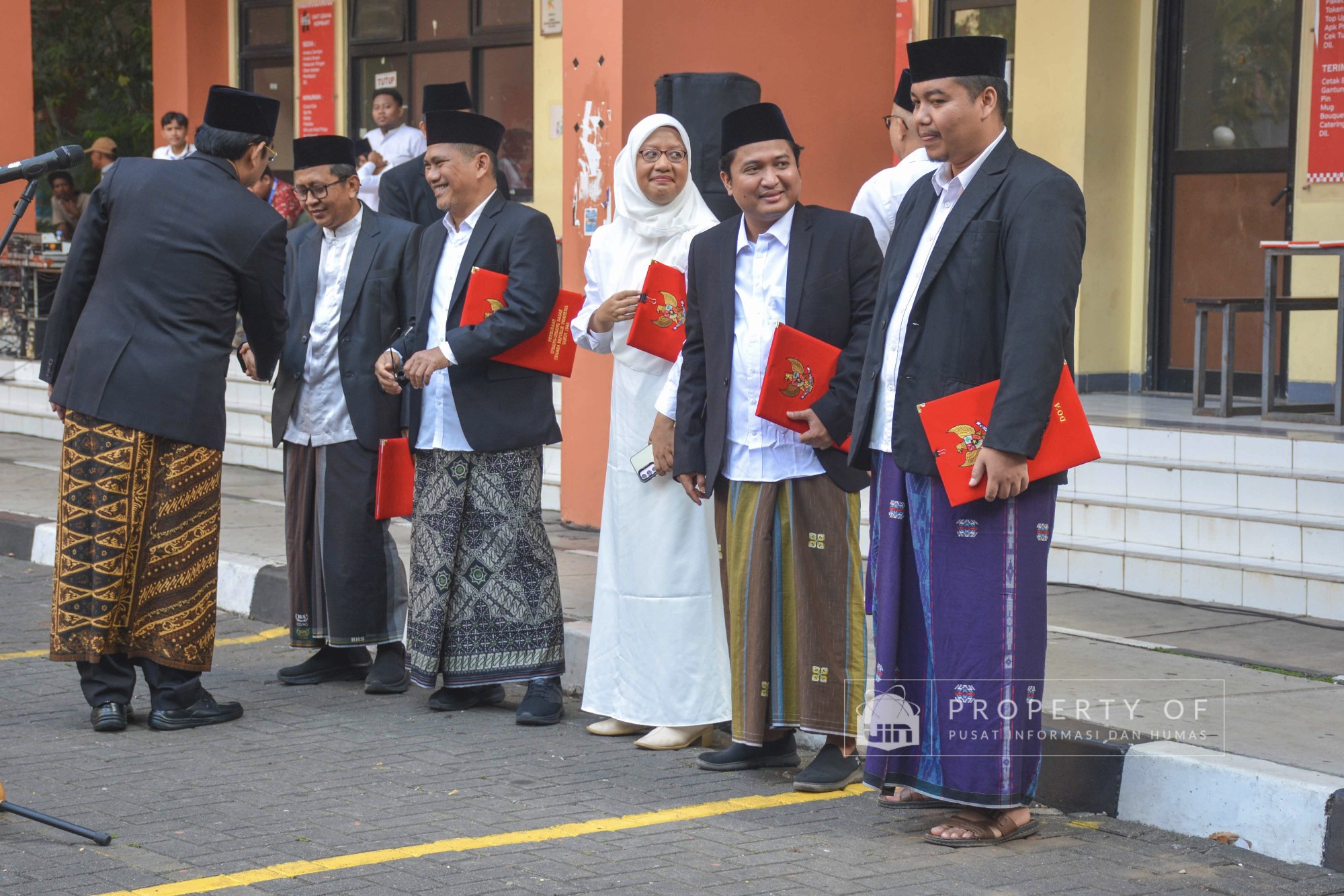 Dokumentasi Upacara Peringatan Hari Santri Nasional 2026 Foto 34