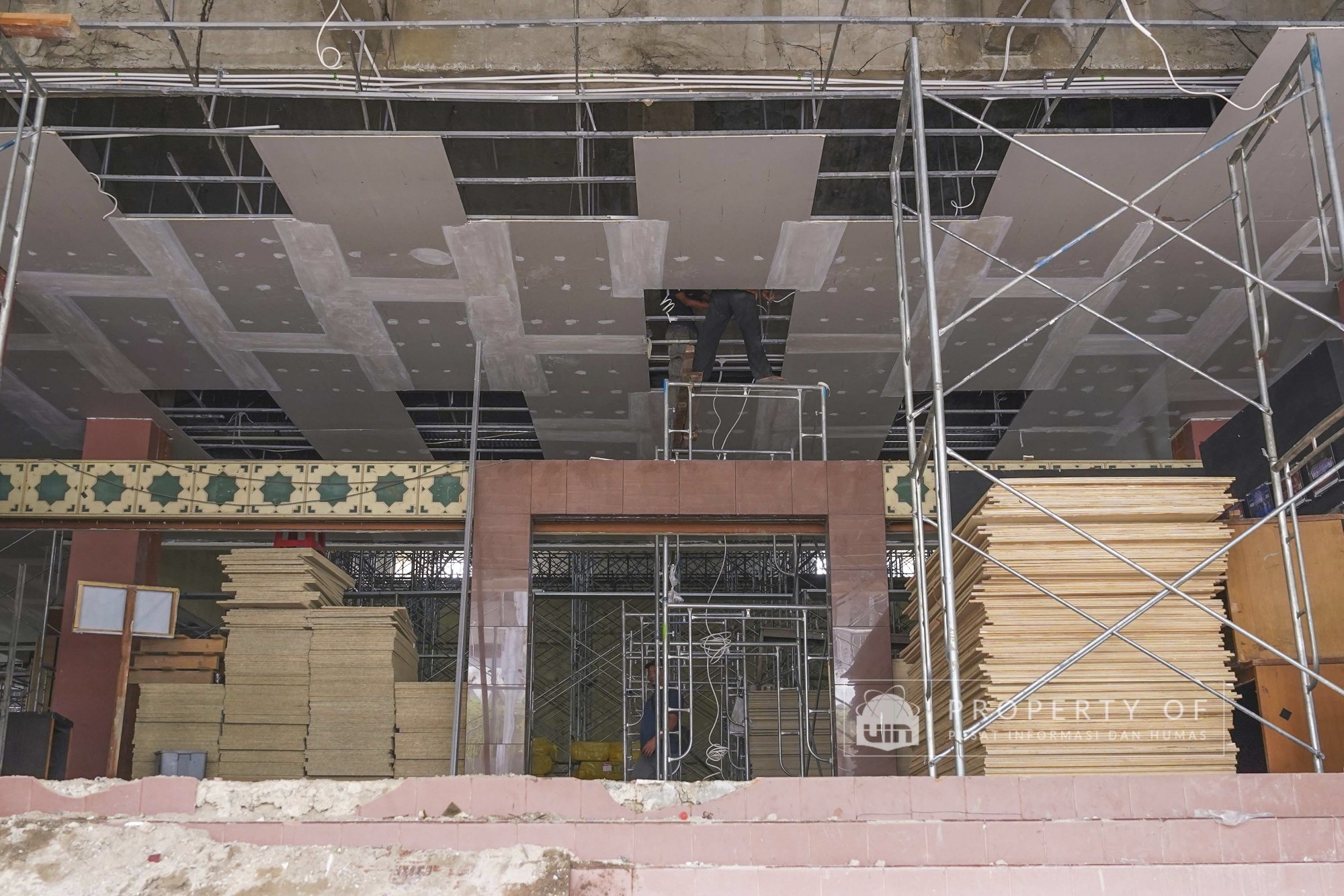 Dokumentasi Dokumentasi Progres Renovasi Auditorium Harun Nasution Foto 15