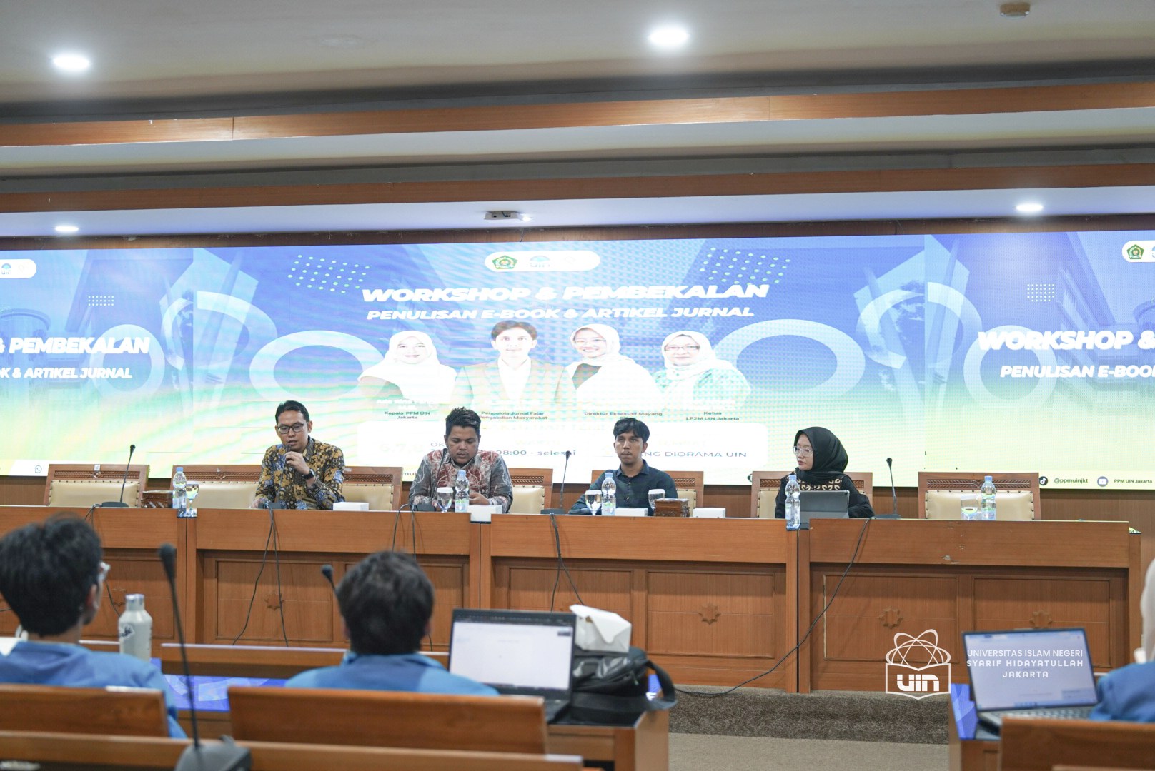 Dokumentasi Dokumentasi Workshop dan Pembekalan Penulisan E-Book dan Artikel Jurnal Foto 6