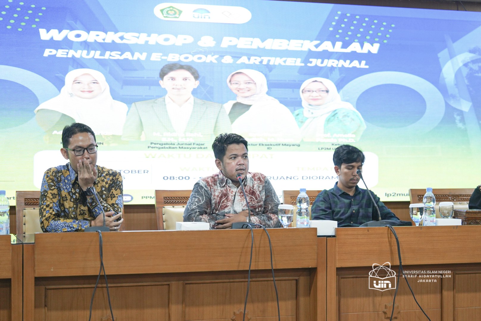 Dokumentasi Dokumentasi Workshop dan Pembekalan Penulisan E-Book dan Artikel Jurnal Foto 7